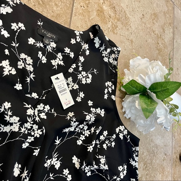 Talbots Ivory and Black Floral Top - Picture 5 of 7